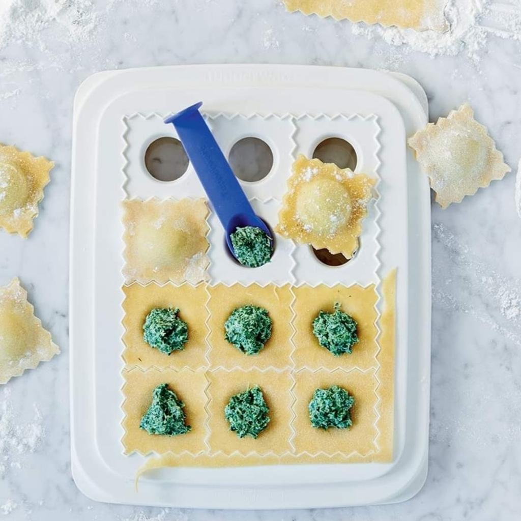 Tupperware - Ravioli-Maker in 6932 Gemeinde Langen bei Bregenz für 12 ...