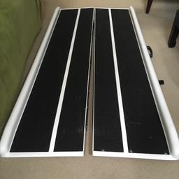 Ramp in good condition although carrying bracket broken, still perfect for use
Measurements:
16x72 inch