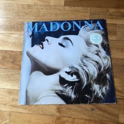 Madonna
Cover mit Gebrauchsspuren 
Schallplatte aber Ok
Nur Selbstabholer 
Mach mir ein Angebot
