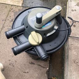 Pond filter cleans 10,000 litres of water plus!
Suitable for large ponds.
Needs a new uv tube.
It’s self cleaning you just turn the handle to clean the filter you don’t have to wash it out from scratch.
It’s in very good condition
I’ve got all the tubes for it should you want them.
Buyer to collect.