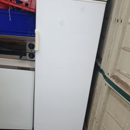 Ich verkaufe die beiden Tiefkühltruhen für 120 Euro, beide funktionieren einwandfrei..