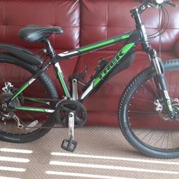 trek mountain bike three series 3500 black and green 26inch wheels 16inch frame with front suspension like new no longer required collection only ls260