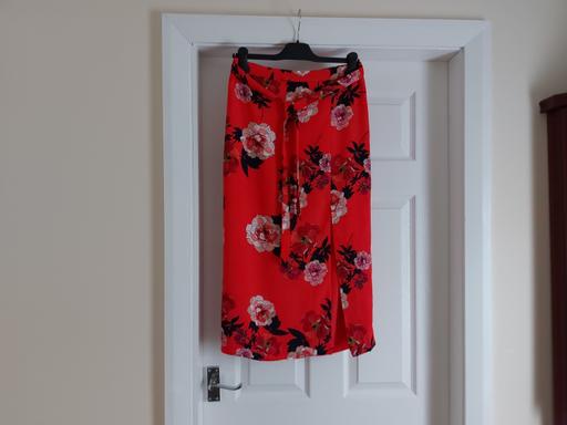 Buy & Sell Lancashire Pendle - Photos for Skirt “Oasis” Scarf Floral Column Skirt