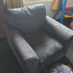 In excellent condition only bought in February nothing wrong with it just changing colour, paid £530 from Argos, measurements on the pics, from a smoke and pet free home, buyer must collect with own transport, NO TIME WASTERS.