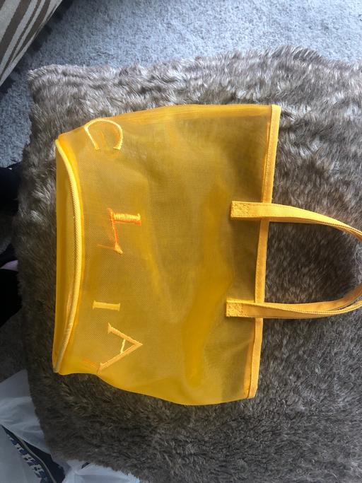 Buy & Sell Merseyside Sefton - Photos for Clarins Bag Waterproof Bottom