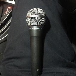 Fully functional microphone 
Has a few scratches