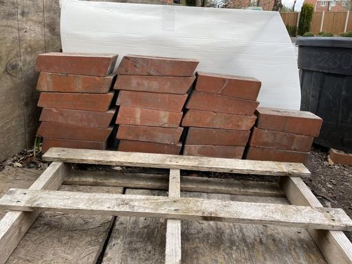 Buy & Sell Greater Manchester Manchester - Photos for Reclaimed Splayed Arch Soldier Brick