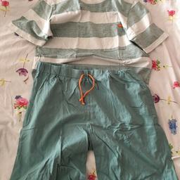 Verkaufe einen noch im Super guten Zustand

☀️ Kinder Sommerschlafanzug für den Sommer, die warmen Tagen. ☀️ da nicht oft angezogen.

Größe: 158 - 164

Versende auch 📦