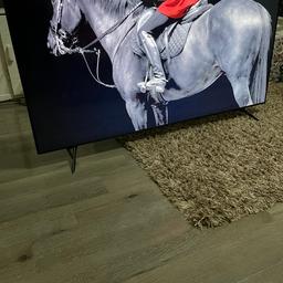 Samsung 65inch 4K UHD HDR Smart tv WiFi
Model UE65RU7020 
Please Note: One scratch on the screen, doesnt effect for the functional and watching 
Otherwise is like new 
Comes with remote and cable 
Possible delivery
