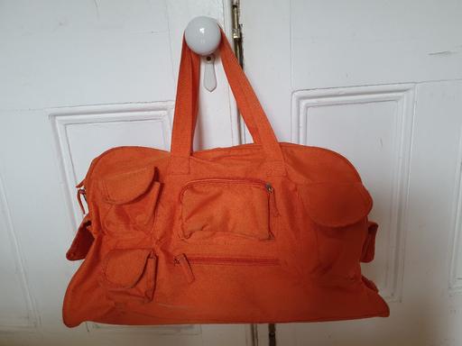 Buy & Sell Balham South West London - Photos for Travel/Sports Bag with plenty of storage