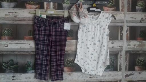 Buy & Sell Northumberland East Hartford - Northumberland - Photos for BUNDLE OF GIRLS CLOTHES - 12-18 MONTHS