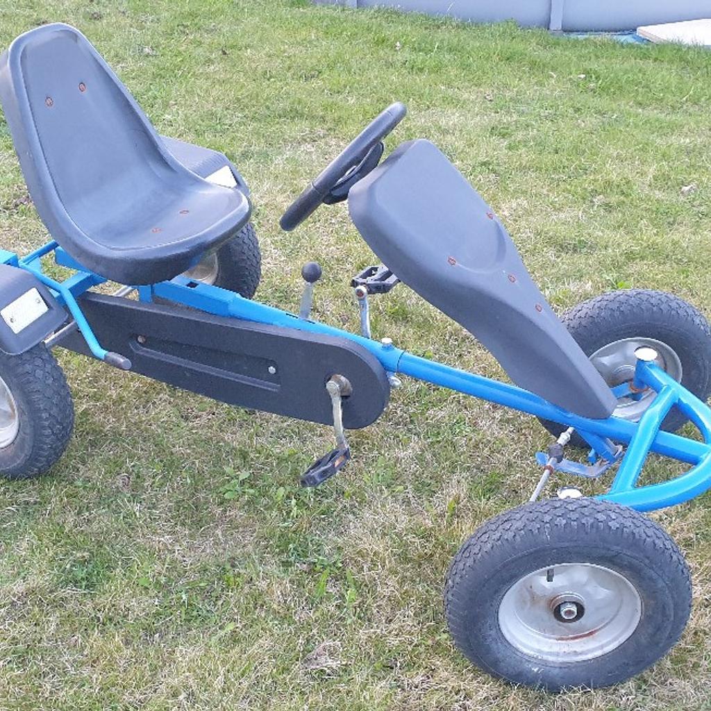 Tretauto Mit Handbremse Verstellbarer Sitz RELAX4LIFE Kinder Gokart Mit Handbremse | Verstellbarer Sitz | Bis 30kg | Für 3-6 Jahre | Rot Spiele Für Draußen