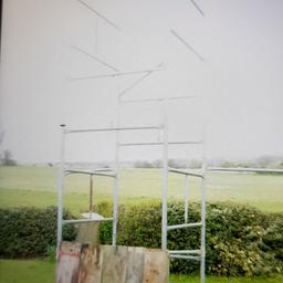 scafford tower with bracing 12 ft tall with boards and feet