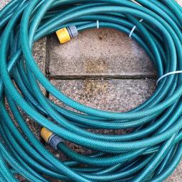 here I have 28 meters of green used hose pipe comes with hozelock connectors and spay no leaks on hosepipe