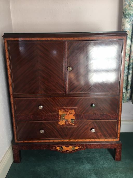 Buy & Sell North Yorkshire Ripon - North Yorkshire - Photos for Antique Inlaid Cupboard