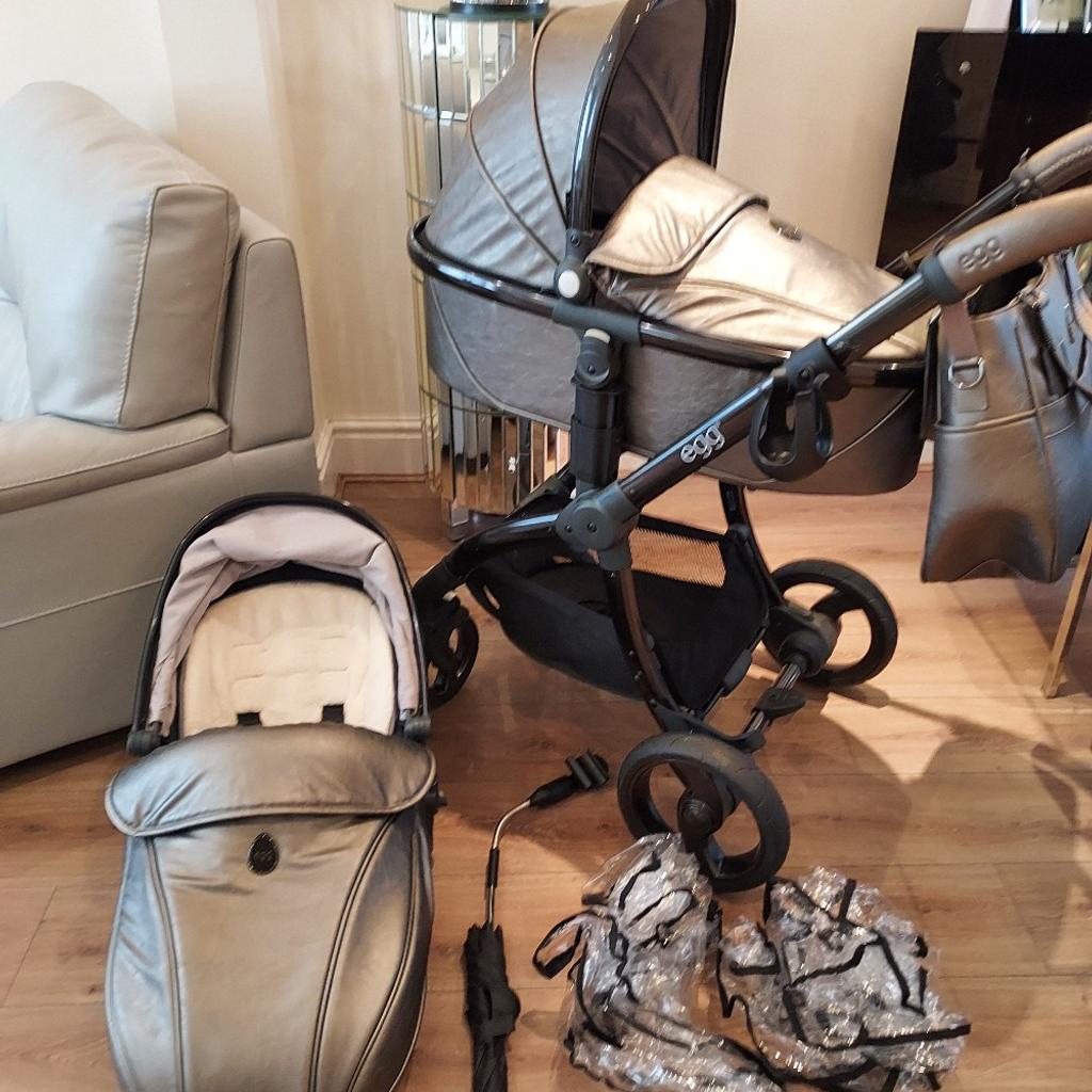 Titanium egg outlet stroller