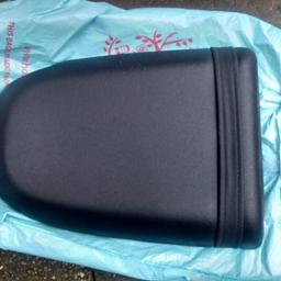 have an excellent condition Gsxr 600 k2 seat sure will fit other models e.g ,k1,k2 etc
collection from wolverhampton .
 .