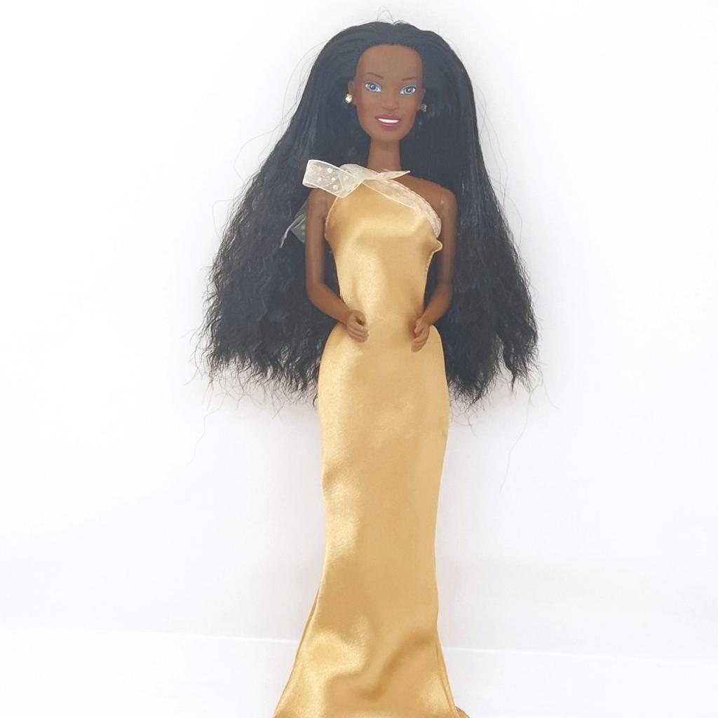 offset zacht Vertrappen Barbie Naomi Campbell vintage petra in 25018 Montichiari für 30,00 € zum  Verkauf | Shpock DE