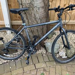 In good condition. Halford Carrera Subway medium size bike.

Just spent £40 at Halfords on a service, making sure it is in good shape.

Buyer collects from B78 1TJ. £80 Ono

Happy for any inspections. No delivery.