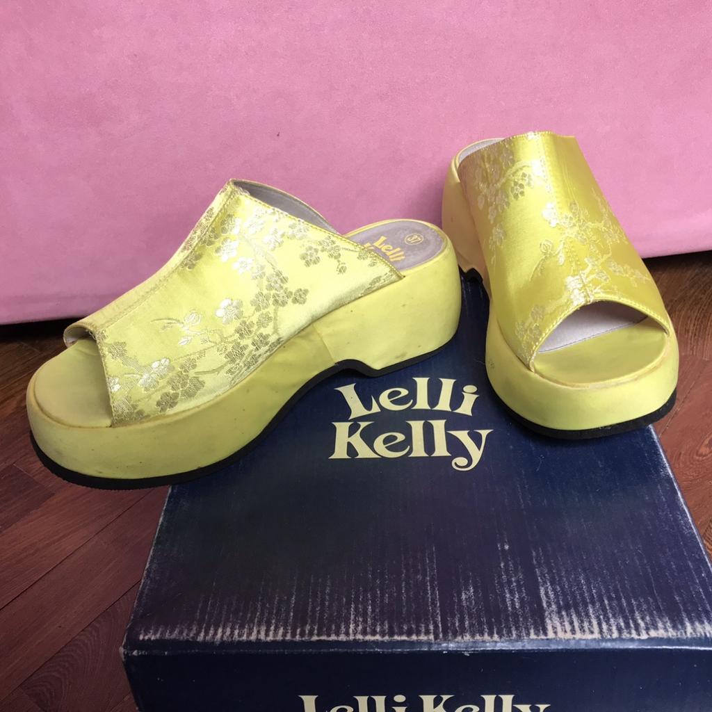 Lelli on sale kelly zeppe