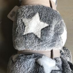 John Lewis grey star fleece throw new 
Cash on collection only