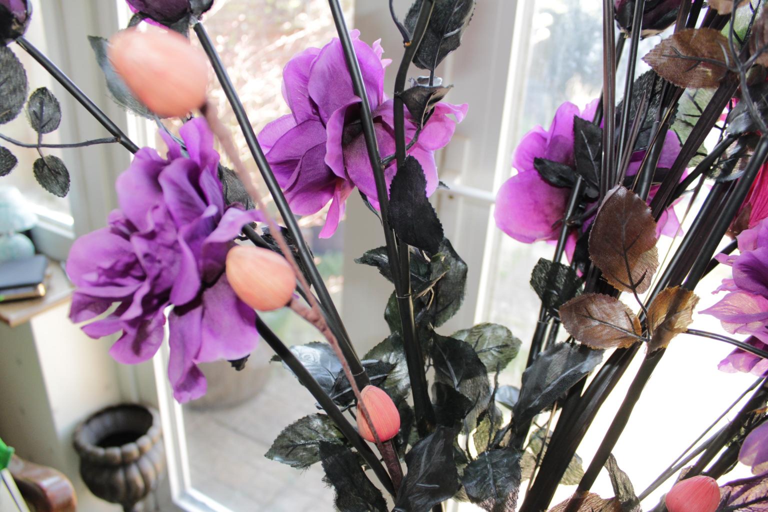 LARGE BUNCH OF TALL ARTIFICIAL FLOWERS in LE67 Leicestershire for £7.00