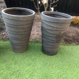 As per pictures, 2 tall planters measuring approximately 36-38 centimetres across and 56 centimetres tall, £15 for the pair, collection only from B29 5TN Weoley Castle