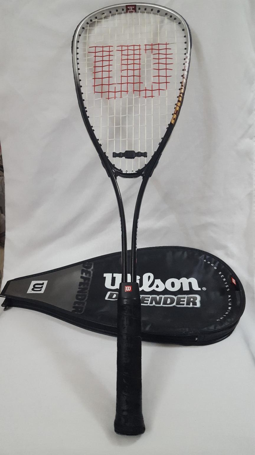 WILSON DEFENDER SQUASH RACKET. in B28 Birmingham für 6,00 £ zum Verkauf ...