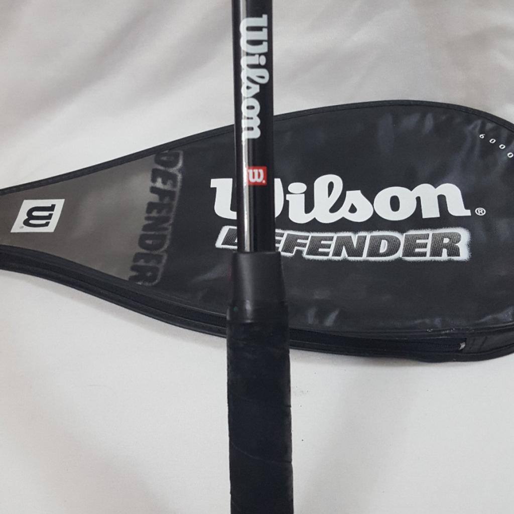 WILSON DEFENDER SQUASH RACKET. in B28 Birmingham für 6,00 £ zum Verkauf ...