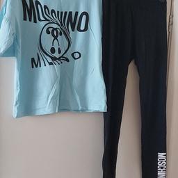 Moschino Girls Top and Leggings
 Age 14 
Good Condition