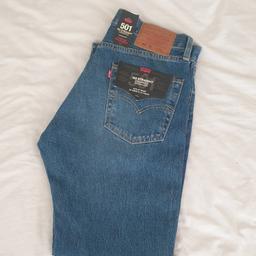 Levis 501 93 Straight Cropped Jeans. Condition is "New with tags". Dispatched with Royal Mail 1st Class.