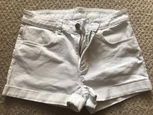 Buy & Sell Tyne and Wear Newcastle upon Tyne - Photos for Girls 13-14 year H&M White denim shorts