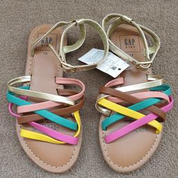 New sandals from Gap, size 12.

Collection from Ham, Richmond TW10.

Will post if buyer covers postage.