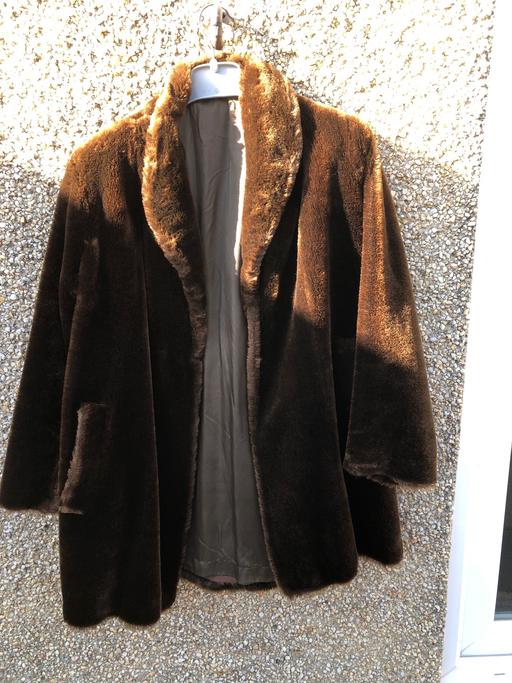 Buy & Sell Swansea - Wales Peniel Green - Swansea - Photos for Faux fur coat