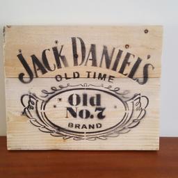 ***Bank Holiday Sale***
Usual Price £5.50

'Jack Daniel's' shabby chic bar sign. Handmade from reclaimed timber. Approx. 29x24cm size. Can be wall hung or stand on a shelf or mantelpiece. Has a lacqueured finish to preserve the image and make it hard wearing.
Follow me on facebook and instagram, @beechavecollective