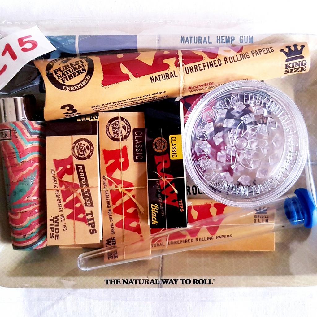 Smoking Rizla Bundle in B31 Birmingham für £ 15,00 zum Verkauf | Shpock AT