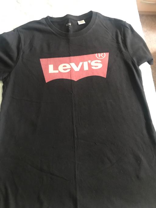 Buy & Sell West Midlands Dudley - Photos for Men’s Levi’s tshirt