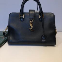 Yves Saint Laurent Navy Blue Calfskin Leather Medium Monogram Cabas Bag. The interior suede is clean and in great condition with faint wear. The exterior leather is clean with moderate scratches some rubbing and fading to the bottom Corners. If you do need more pics please ask. RRP is over £2500
PLEASE NOTE: (STRICTLY NO STUPID OFFER ON THIS PRODUCT) price to sell !! Bargain