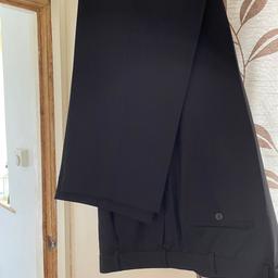 Selling for a friend a pair of black trousers for a relatively tall man, see attached photos. From a Smoke free home, two cats but item has been in a wardrobe since first Lockdown.
Reduced price.