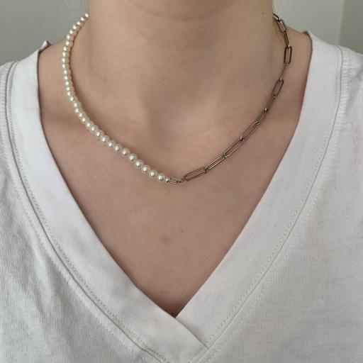 Buy & Sell Somerset North Somerset - Photos for Faux Pearls Paper Clip Chain Link Necklace