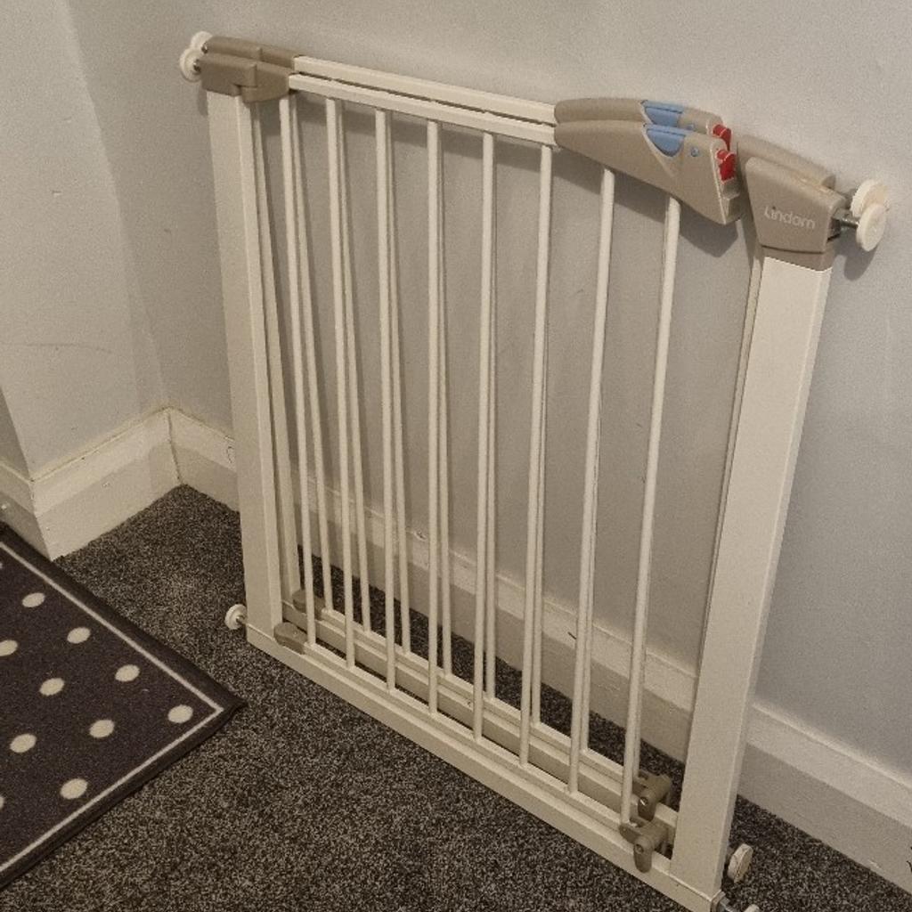 Pressure safety gate x2 in B26 Birmingham für 25,00 £ zum Verkauf