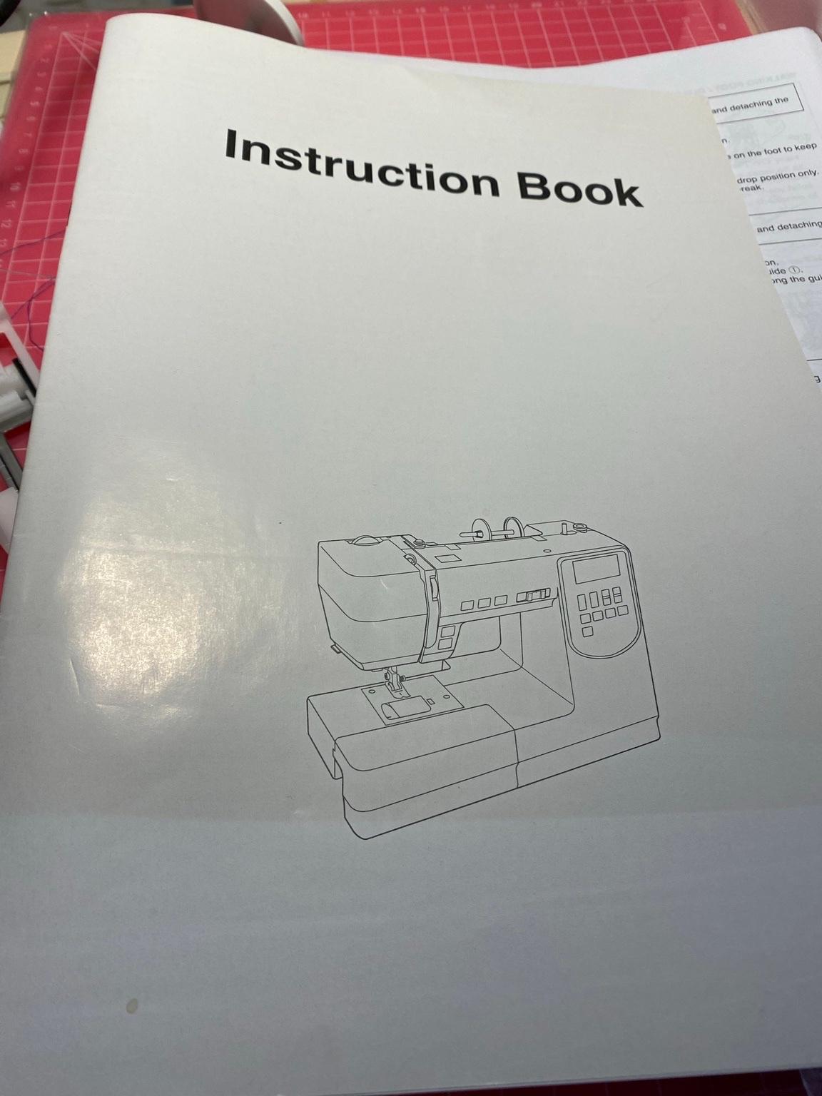 Janome M100 QDC Sewing Machine in NG9 Beeston für £ 450,00 zum Verkauf