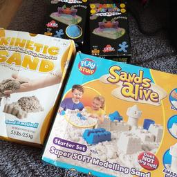4 boxes of play sand free to collector
