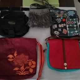 Diverse Handtaschen
nur mehr 3 Taschen vorhanden - siehe Foto
wenig benutzt - keine Mängel
Versand 4,20 €