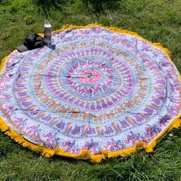 ⚪️Size: 68 Inch or 170 cm in Diameter Approx.
⚪️Shape: Round or Circular.
⚪️Colour: As Seen On Picture.
⚪️Pattern: Mandala.
⚪️Material: 100% Cotton.
⚪️Manufacturing Technique: Hand Screen Printed in Traditional Indian Method.
⚪️Usage: Beach / Park / Picnic Throw, Tapestry, Wall Hanging, Table Cloth, Sofa/Couch Throw, Wall Art.
⚪️Washing: Dry Clean or Hand/Machine Wash Separately in Cold Water.
⚪️Place of Origin: Rajasthan, India.
⚪️Item Ref: YR28-4.