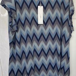 Plus Size Long Top
Brand new, never been worn, in perfect condition and still has the tags attached 
Size: 22/24 
Material: 95% Polyester, 5% Elastane 

No Returns or Refunds 💌

All postage costs £3, sent via Hermes 🛍