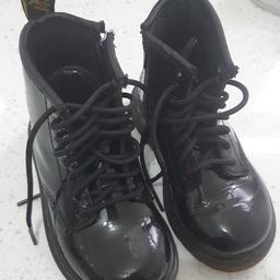childrens size 6 doc marten boots lovely condition. a few light scratches not really noticeable on front  bargain