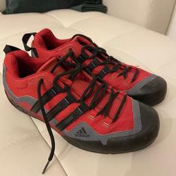 Unisex Red Adidas trainers size 7.5
 (I think they are a bit smaller)
Good condition

Please note that shipping outside the UK may cost more than expected!