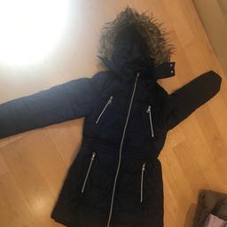 Girl’s blue winter jacket
Body filling 50%down/50%polyfill