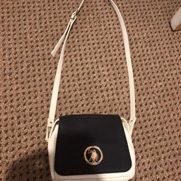 Navy, white, red bag
Collection from mk10 
Please look at my other items 
Thanks